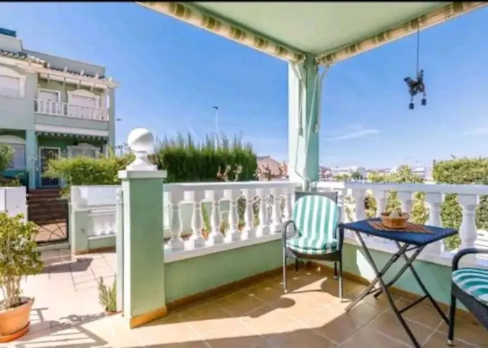 Bungalow Adaptado, Terraza Muy Grande Y Soleada.